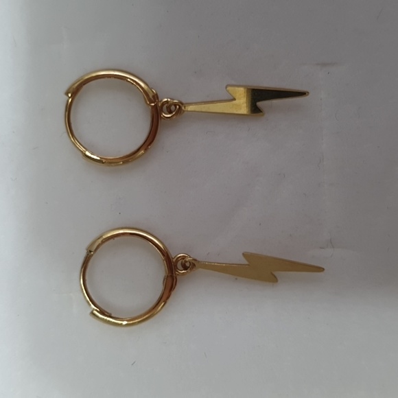 Brand New Van Der Hout 10K Gold Lightning Bolt Huggie Earrings - Picture 5 of 5